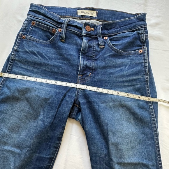Madewell 9" High Rise Skinny Patty Wash - Picture 9 of 13